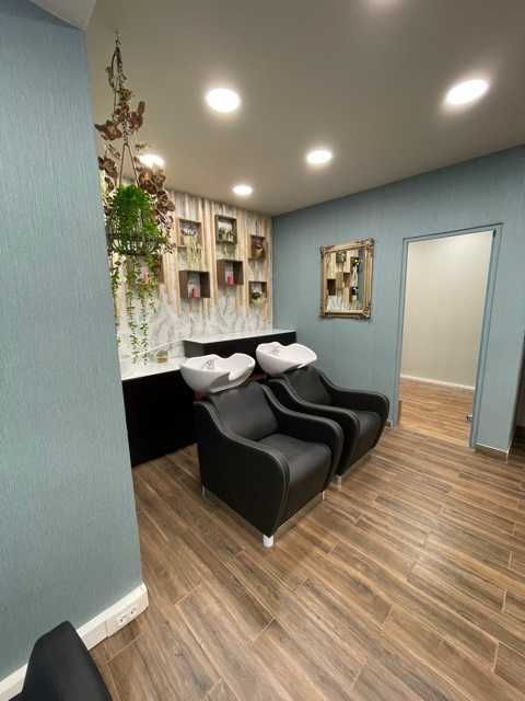 Aluga-se loja para Cabeleireiro, total equipado, no centro de Lisboa