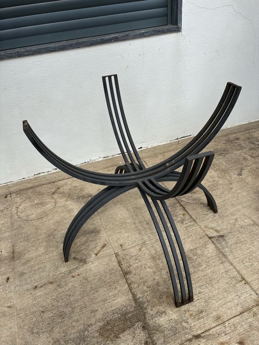 Base de mesa em ferro (para tampo de vidro ou madeira)
