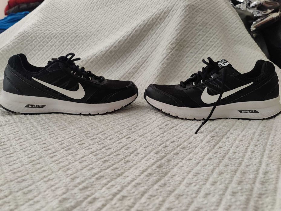 Sapatilhas Nike Air Relentless 5" tam. 42 em excelente estado