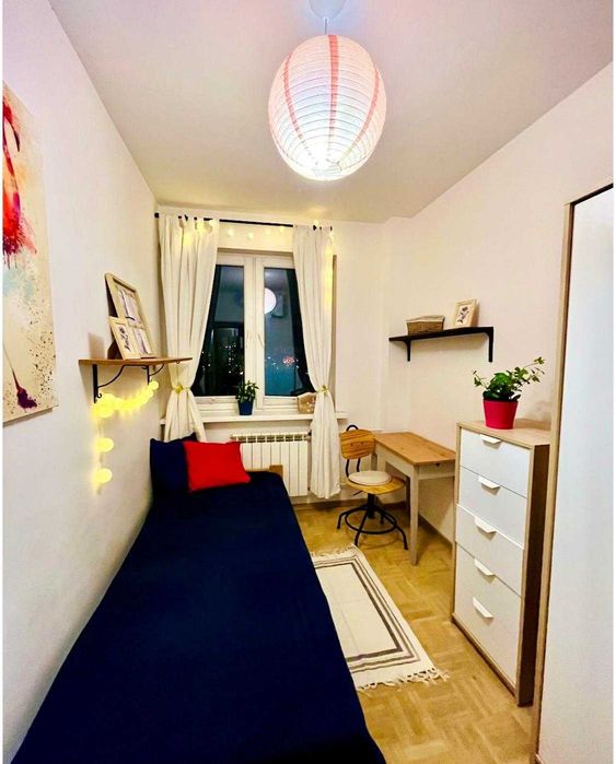 AVAILABLE NOW/  SINGLE ROOM - 2 min. metro Urysnów/ 15 min on foot to Vistula