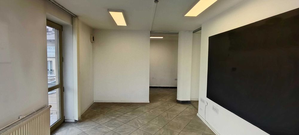 ustawny lokal 100 m2 w centrum