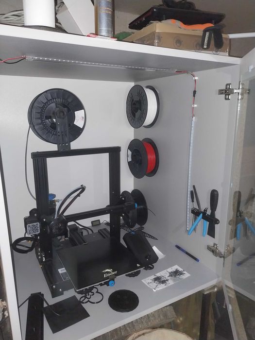 Sprzedam drukarkę 3 d Ender 3v2