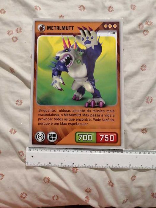 Carta Gigante Invizimals