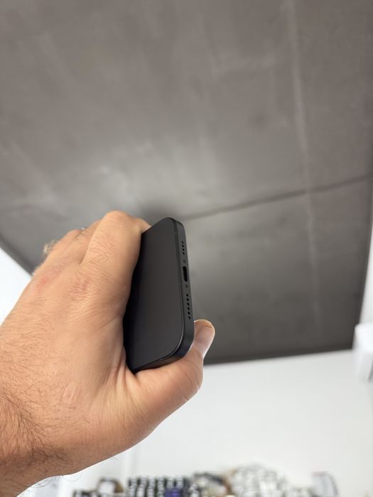 Apple Iphone 15+ 128 gb Neverlock айфон плюс 93%