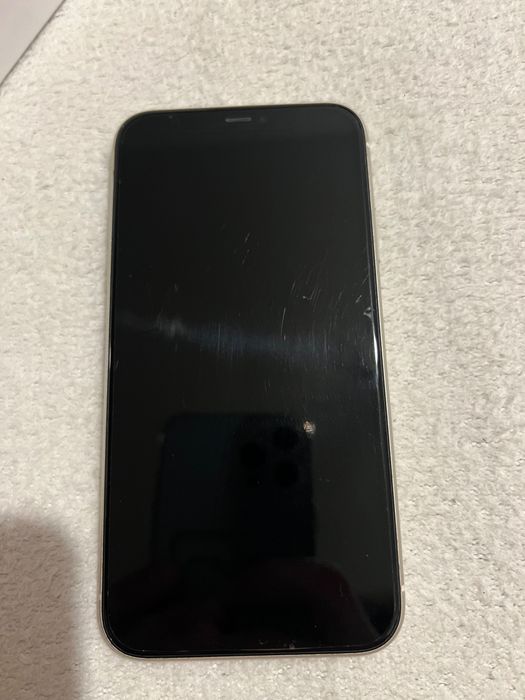 Na sprzedaż iPhone 11 128 GB