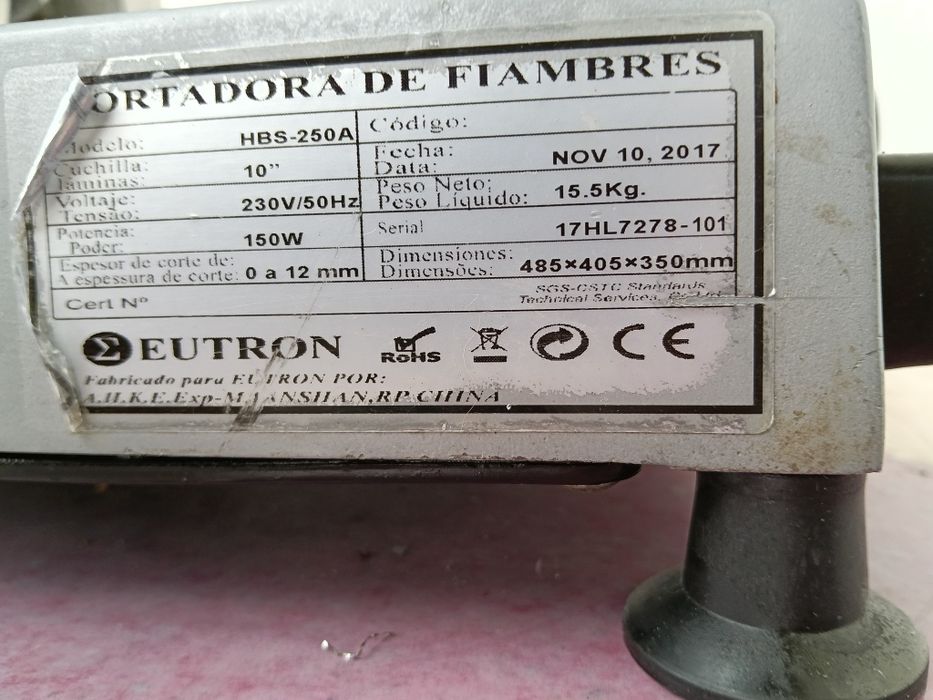 Vendo máquina de cortar fiambre industrial