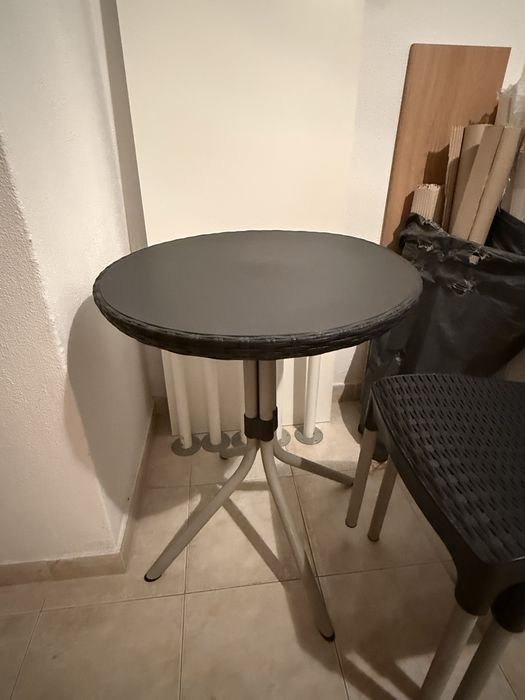 Conjunto de Jardim Leroy Merlin – Mesa Redonda + 2 Cadeiras
