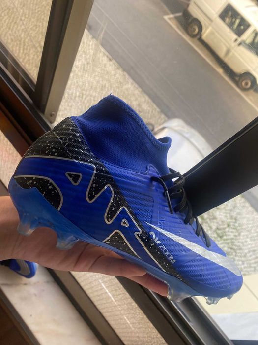 chuteira da nike em perfeito estado!!!