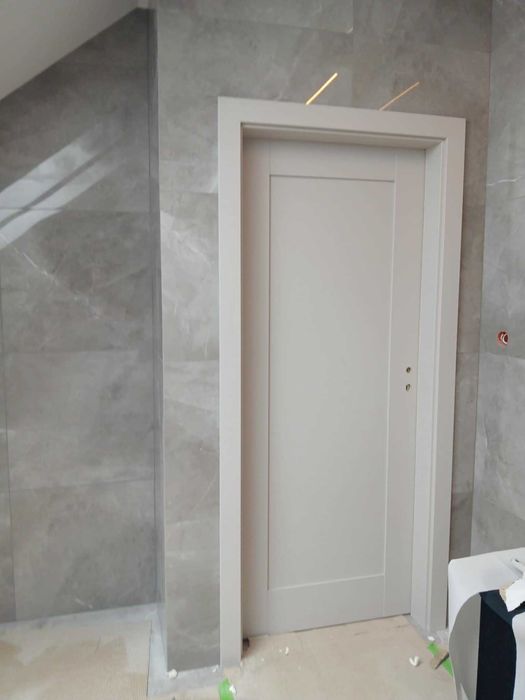 Drzwi płycinowe na ramie drewnianej -BEZPRZYLGOWE