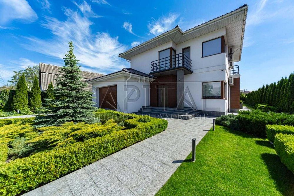 Престижний будинок в Крюківщіні 400м2, гараж та басейн