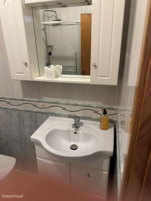 Excelente Apartamento T2 para Arrendamento (Sem Mobília)