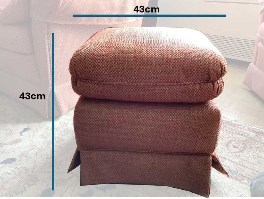 2 Poltronas + 1 banqueta com almofadas e proteção de braços