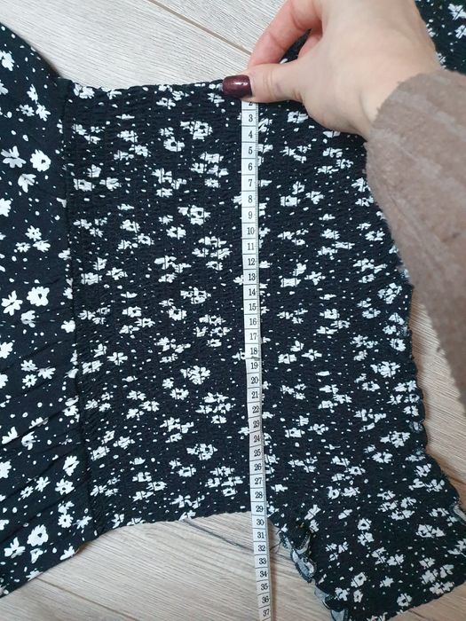 Letnia czarna sukienka House M