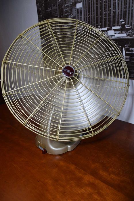 Ventoinha GE Vintage Dourada