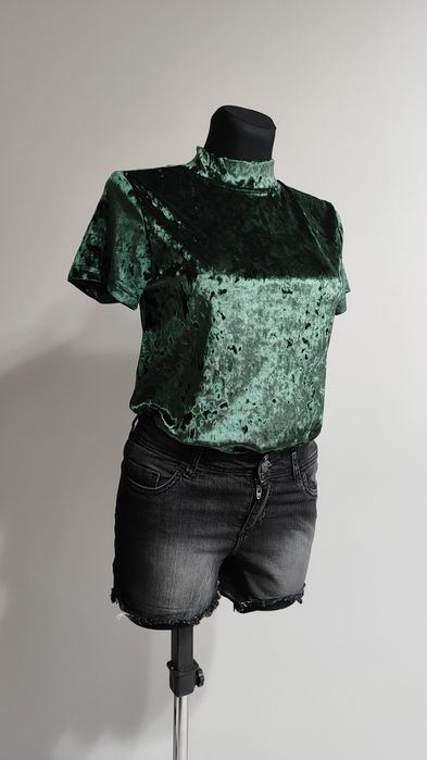 Bluzka zielona z krótkim rękawem