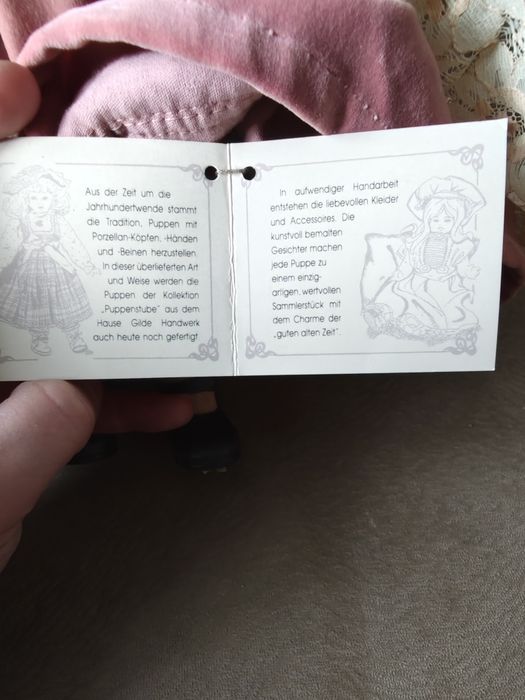 Lalka kolekcjonerska z serii "Puppenstube" marki Gilde Handwerk