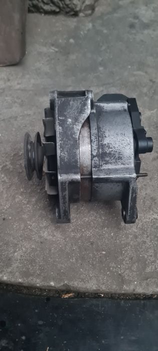 Генератор audi 100 c3, 2.3