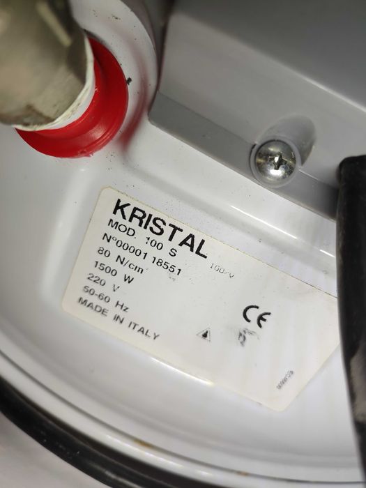 Продам Бойлер б/у 100 литров на запчасти.