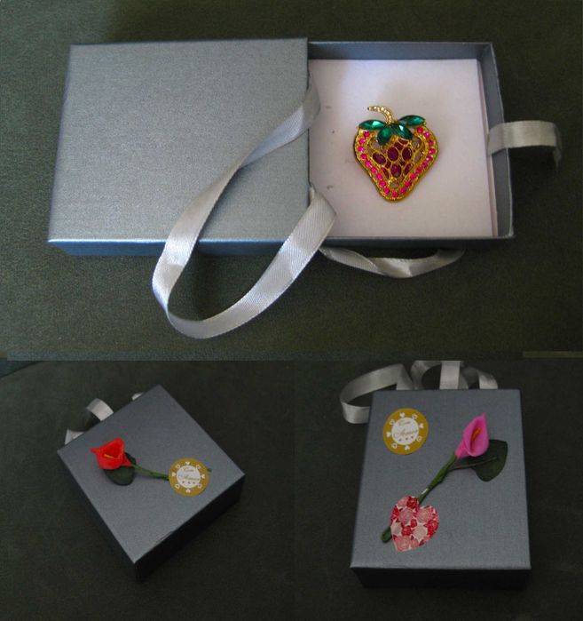 Alfinete / Broche / Pregadeira Morango NOVO