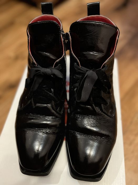 Лаковые натуральные ботинки