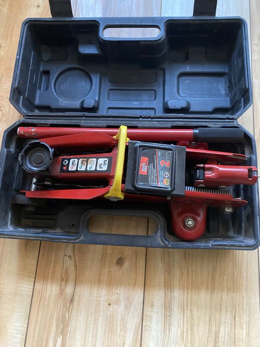 Домкрат гідравличний 2т.Ареометр. Манометр. Дзеркало. Авто-скочт.