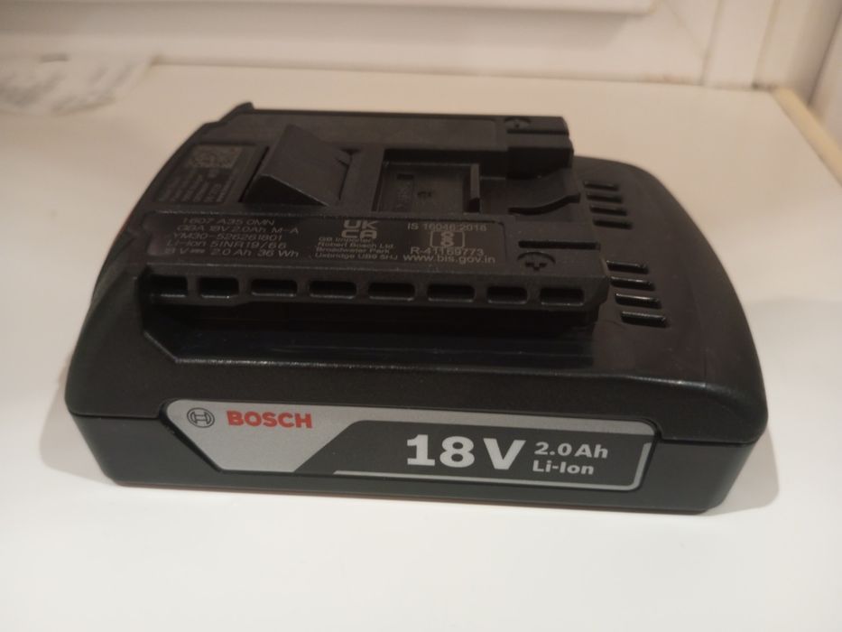 Акумуляторна батарея Bosch GBA 18V 2.0Ah.