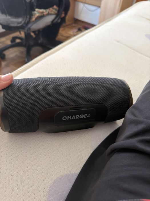 Coluna  JBL nova