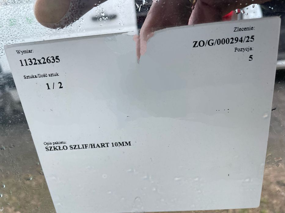 Szyba 10mm hartowana, polerowana, krawędź trapez.