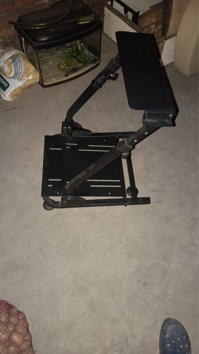 Kierownica logitech g29 plus shifter i boczny panel sterowania plus  stojak