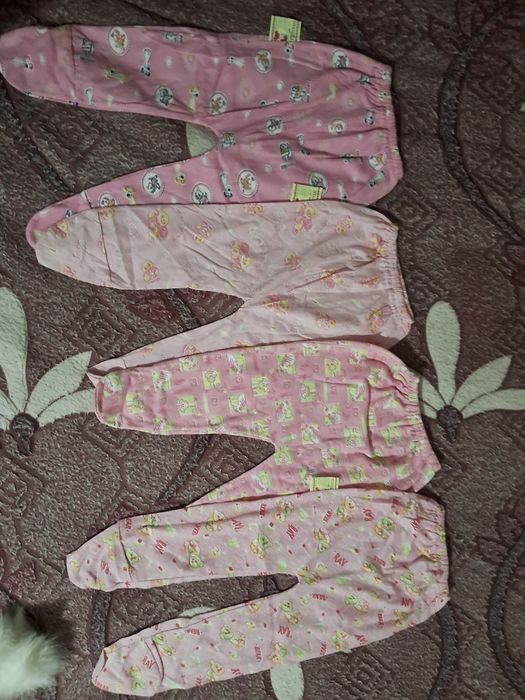 Дитячий одяг різних розмірів