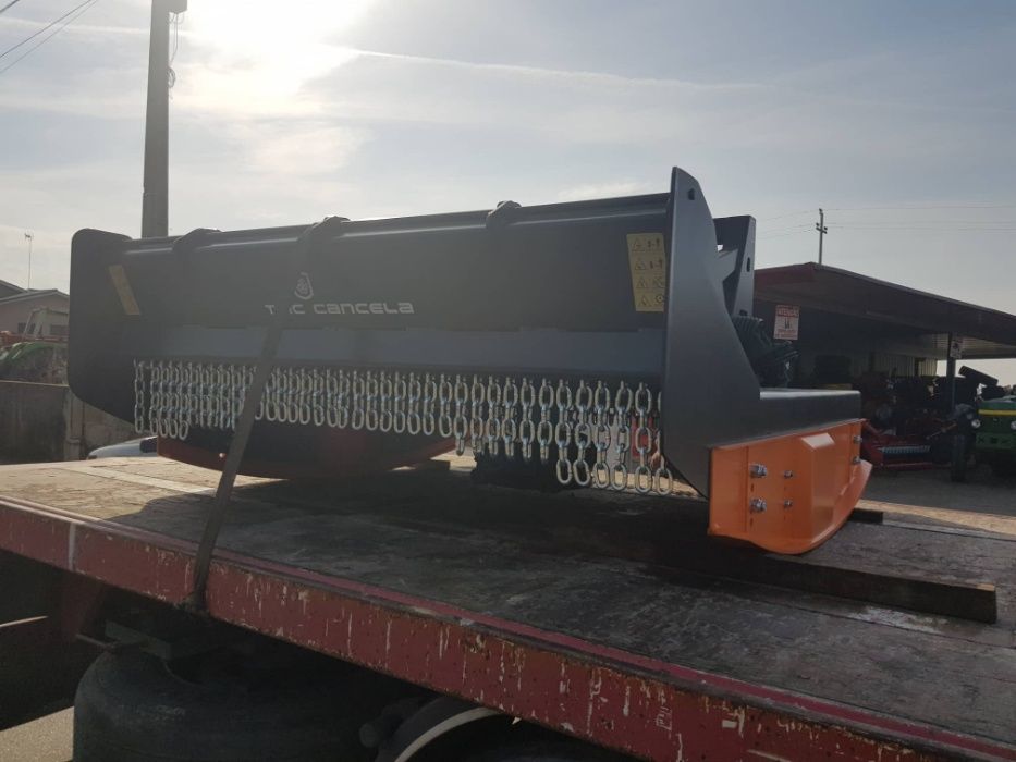 Capinadeira Florestal Profissional Nova de 1.80 m