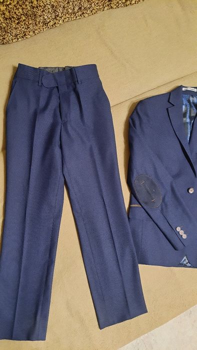 Новий костюм на хлопчика 152