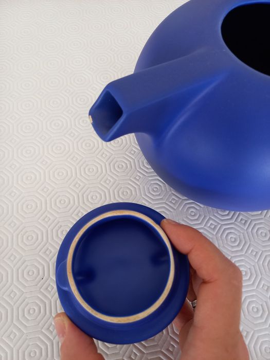 Bule azul em ótimo estado423646448782551043