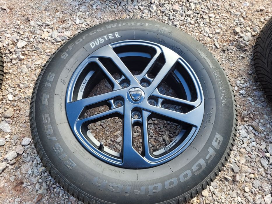 Koła Alufelgi 5x114.3  Dacia Duster  i inne opony zimowe 215 65 r16