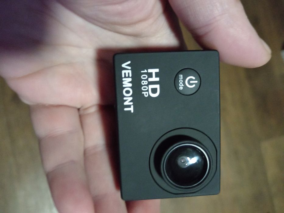 Мини экшен камера VEMONT для туризма, спорта,вело, мото