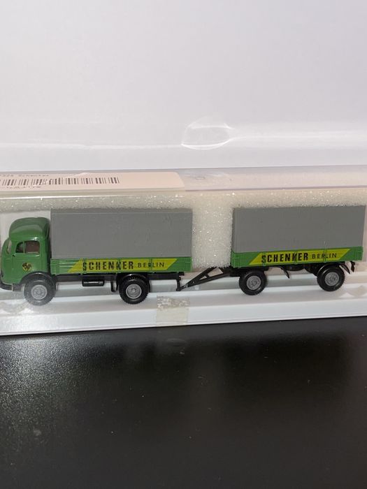 Camião miniatura Brekina escala H0