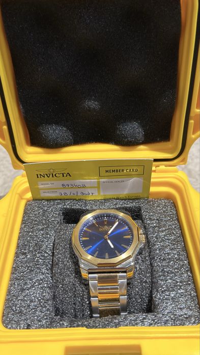 Relogio invicta modelos dourado com prata