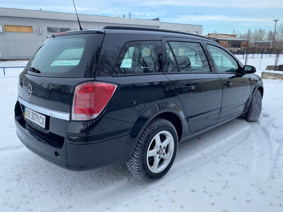 Продам Opel Astra H