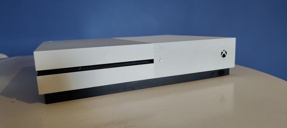 Xbox one s opis:)