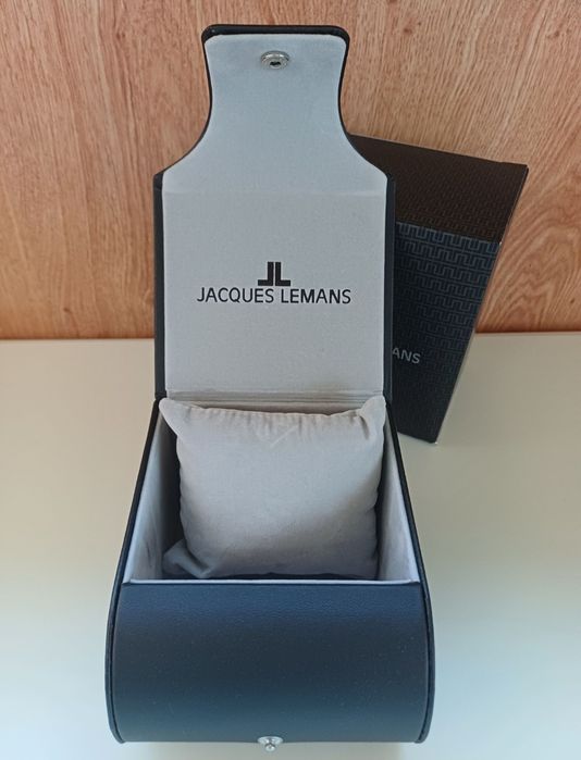 Футляр для годинника JACQUES LEMANS
Фото 2,3 ПР