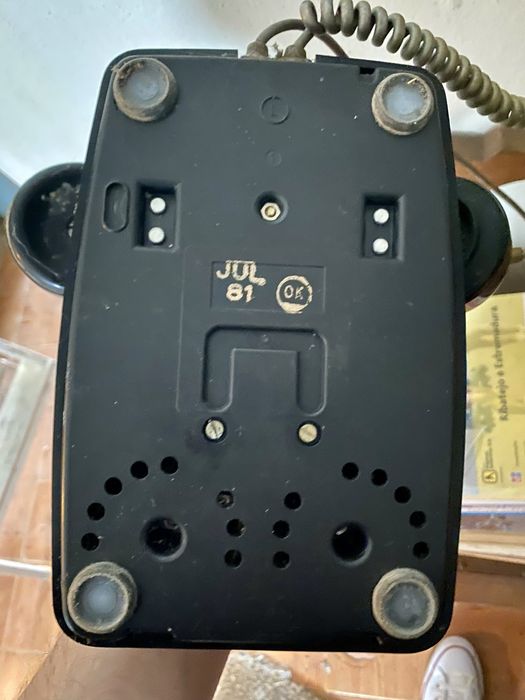 Telefone antigo de discar
