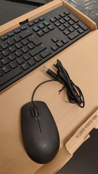 Dell - Teclado e Rato446964192500797442