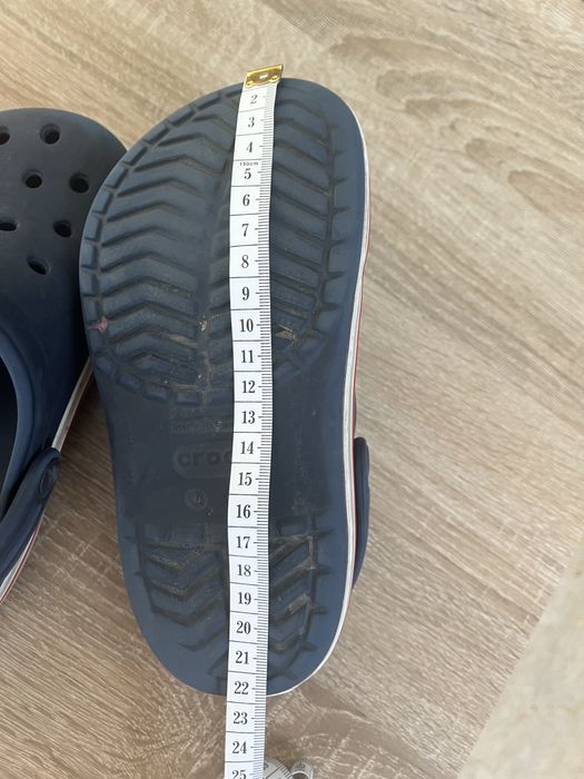 Crocs J1 ( розмір 32-33)