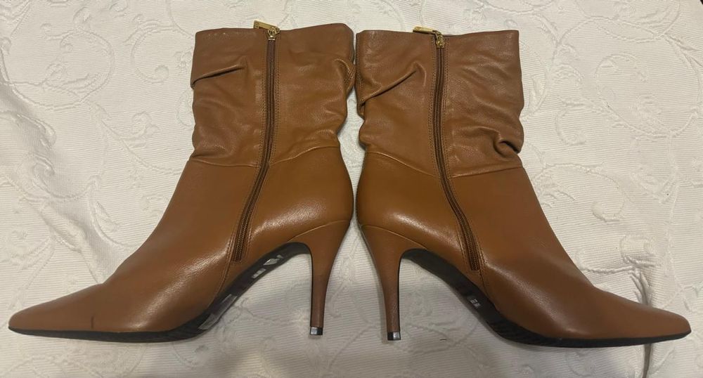 Bota marca Luz da Lua