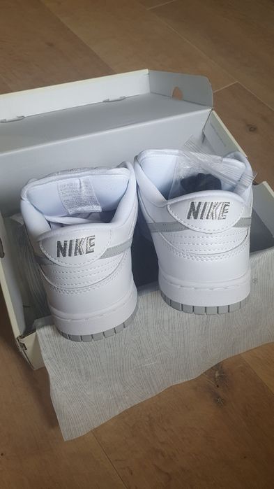 buty nike dunk x supreme