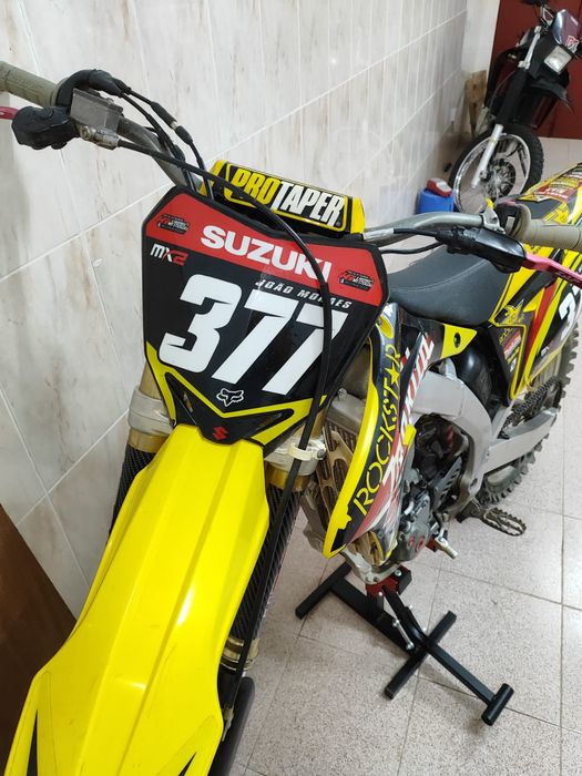 Suzuki RMZ 250 (Injeção)