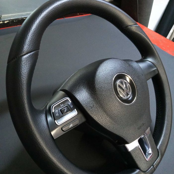 Перетяжка рулей,ремонт автомобильного салона +химчистка,полировка ...