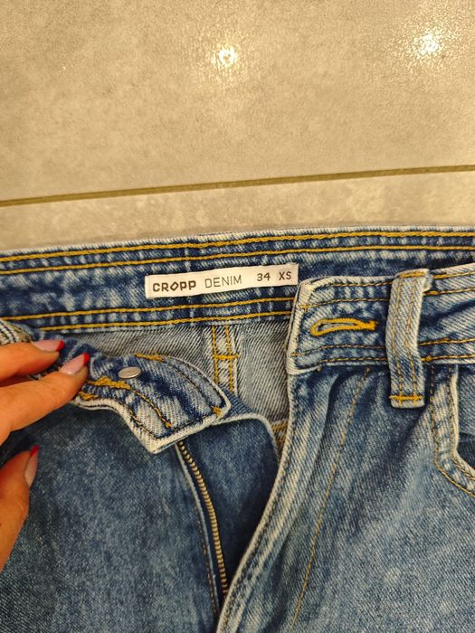 Spodnie jeansowe Cargo