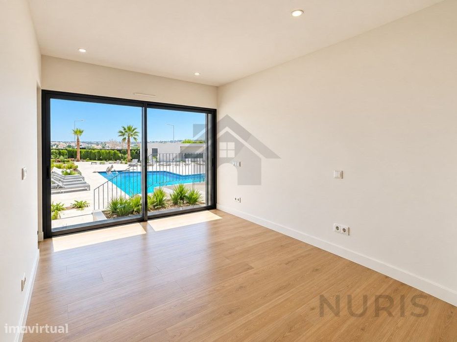 Apartamento T2 para Venda em Condomínio de Luxo em Ferragudo, Lagoa
