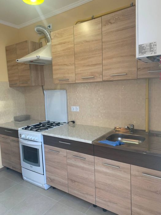 Здається квартира студія в центрі міста  вул.Мельника 10